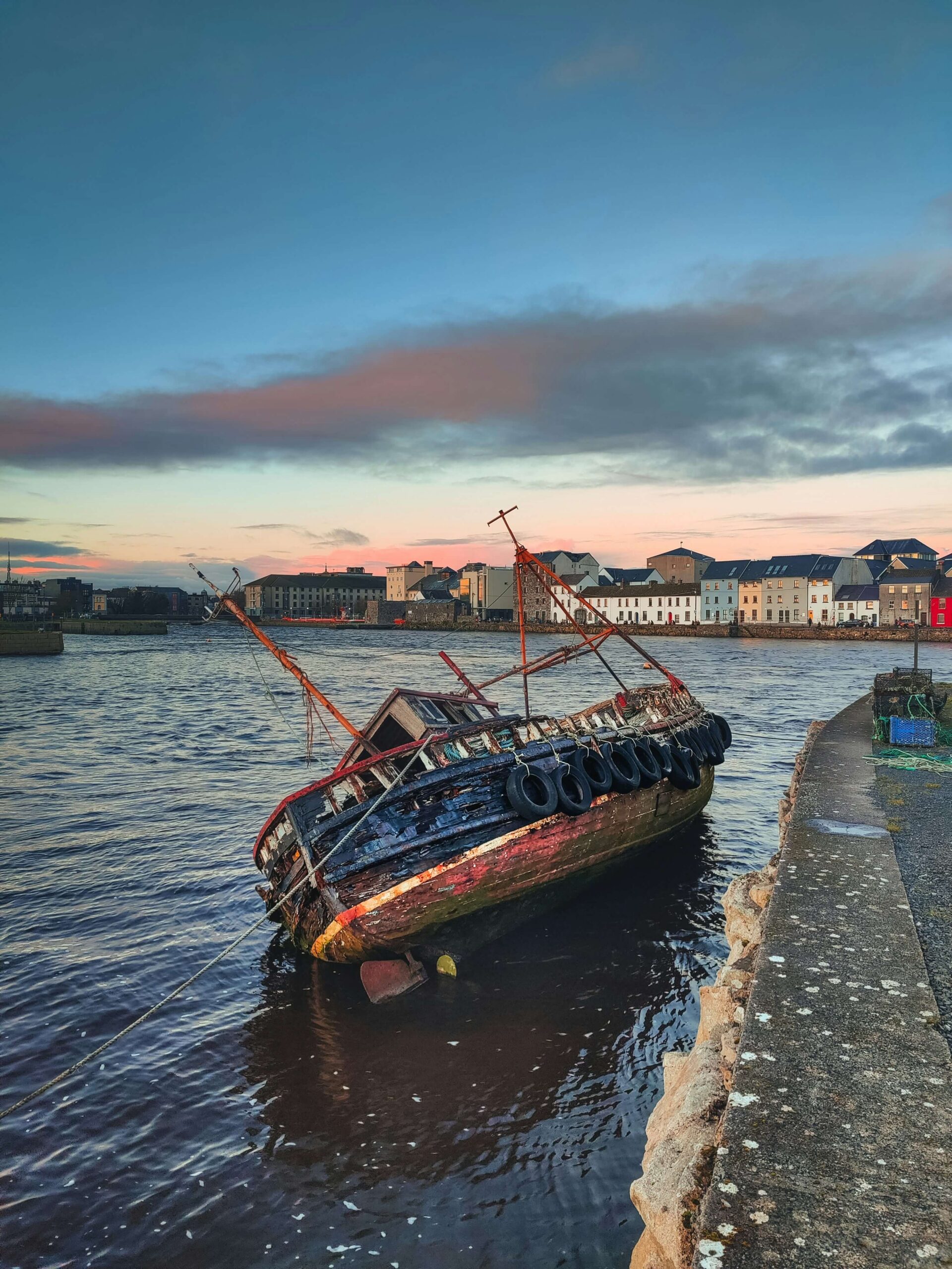 Luxury Irish Tours | Galway Hooker Boat | Desktop