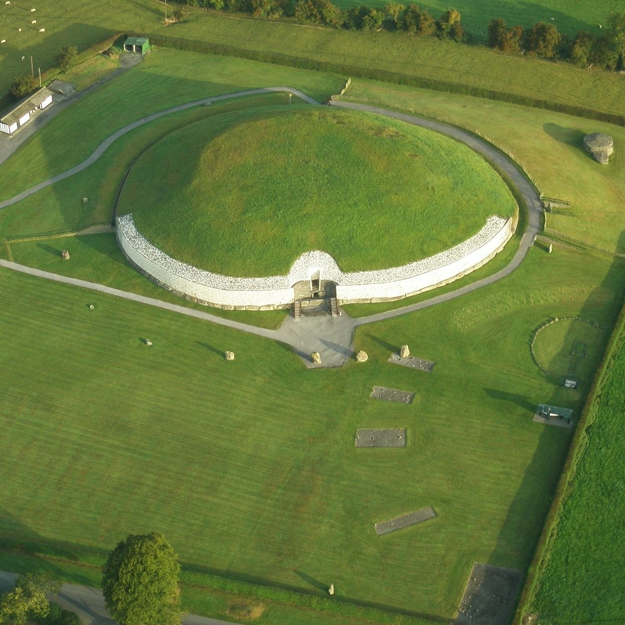 Brú na Bóinne Newgrange