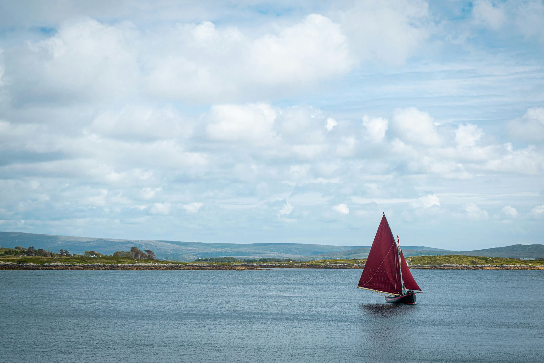Luxury Irish Tours | Galway Hooker Boat