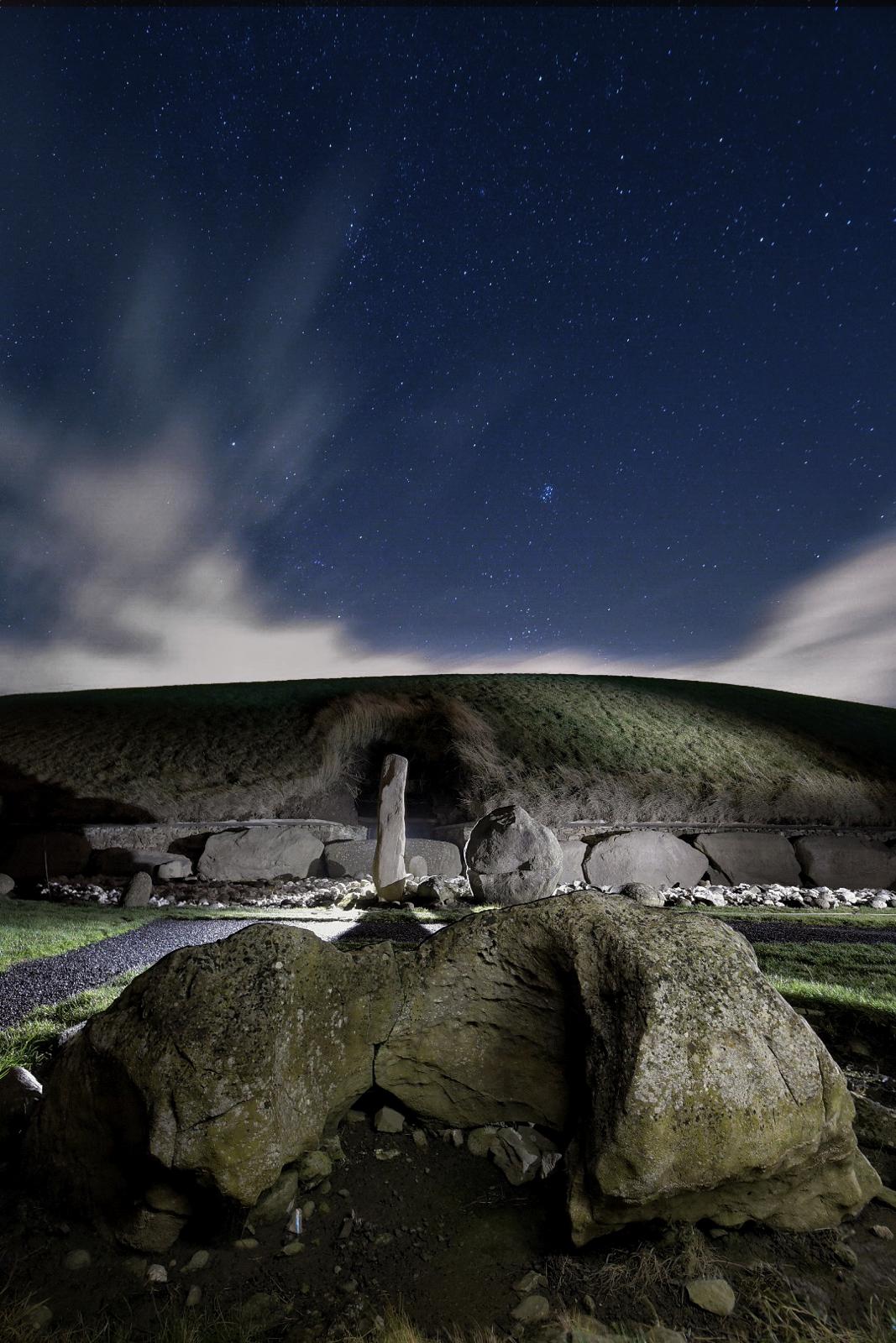 Luxury Irish Tours | Newgrange Ireland | Desktop