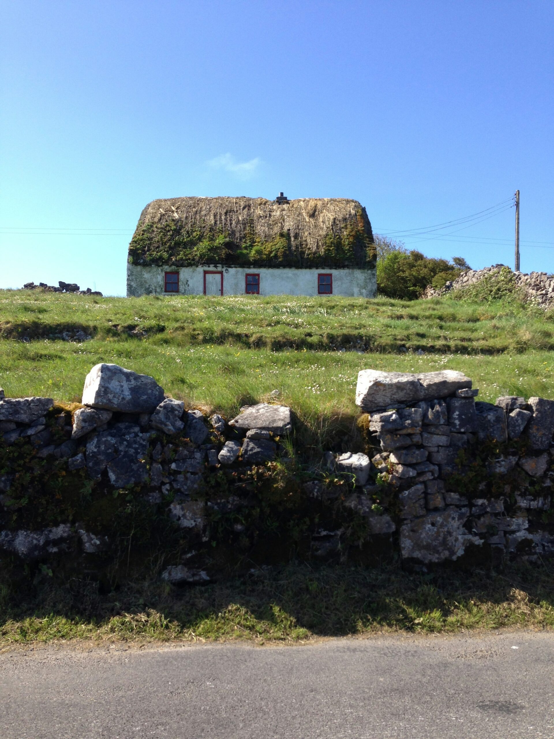 Luxury Irish Tours | Thatched Cottage Aran Islands | Desktop